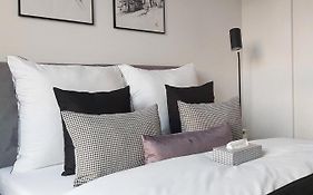 Apartament 150 Zaspa VVita z ogrodem i tarasem